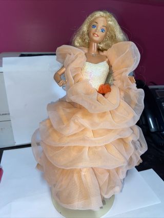 Vintage Barbie Peaches N 