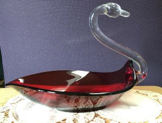 Red Glass Swan By Duncan Miller,  Pall Mall Pattern 1950‘s Dish Is 10” Wide