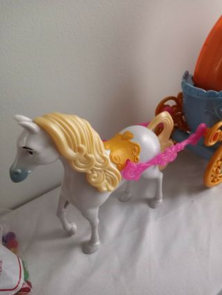Disney Princess Cinderella Transforming Pumpkin Carriage Coach W/ Horse Hasbro