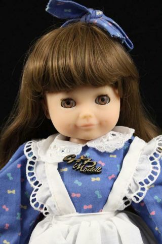 Vintage Gotz Modell Puppe Doll All Vinyl Jointed Brunette West German Dimples