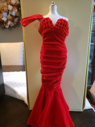 Franklin Marilyn Monroe Red Velvet Gown