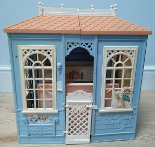 Vintage Barbie Fold Out Family Cottage Blue Doll House Turning Rooms Mattel 1998