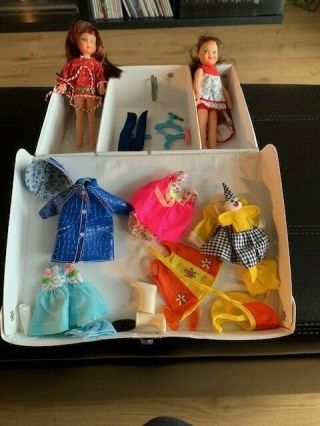 Vintage Tutti Chris Dolls W/ 7 Outfits And Case