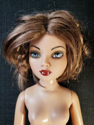 Tonner Doll 2006 - Doll Only 16 "