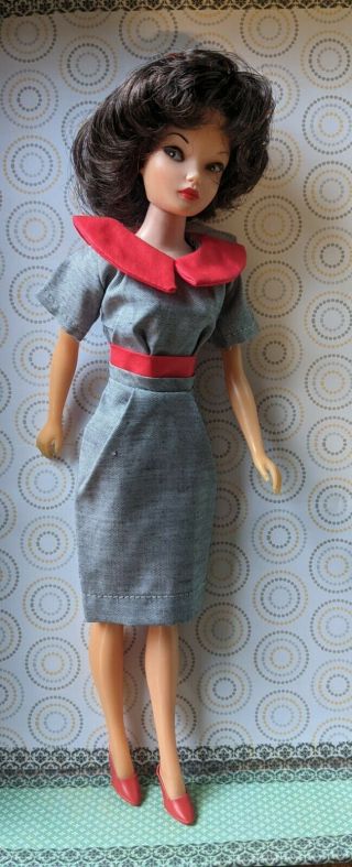 Vintage 1962 Uneeda Miss Suzette Barbie Clone Doll Red & Grey Dress Mint/rare/