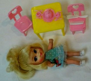 Rare Mattel 1965 Liddle Kiddles Greta Griddle Doll Set W/table - Chairs,  Teapot