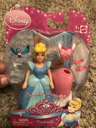 Disney Princess Cinderella Favorite Moments Polly Pocket Figurine Doll