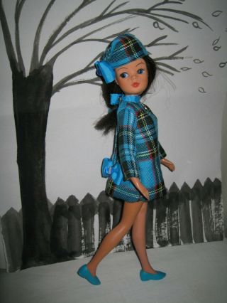 Vintage Sindy Doll,  1970s,  Outfit And Shoes