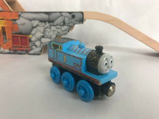 Thomas Wooden Railway Quarry Mine Tunnel with Gold - Covered Thomas - - GOOD 3