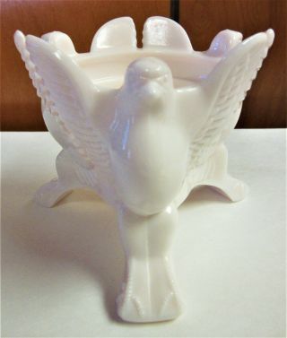 Lovely Vintage Jeannette Footed Shell Pink Milk Glass Candle Holder W.  3 Eagles