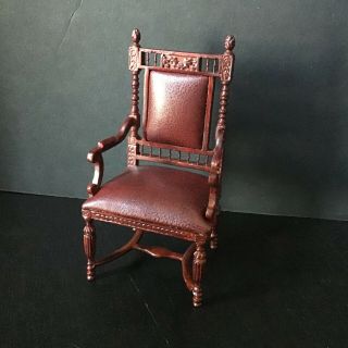 Bespaq Arm Chair - Mahogany Finish - 1:12 Scale Dollhouse Miniature