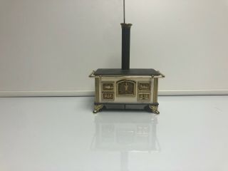 1/12 Scale Bodo Hennig Miniature Victorian Stove 2