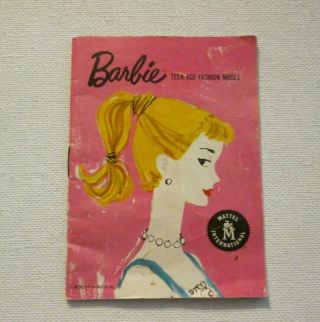 Vintage 1959 Barbie 1 Booklet With Htf " Holy Grail " Outfits Roman Holiday Etc.