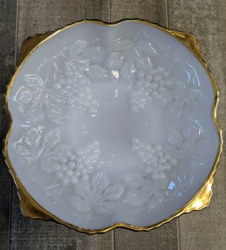 Vintage 1950s Anchor Hocking Fire King Milk Glass Fruit Bowl With Gold Trim