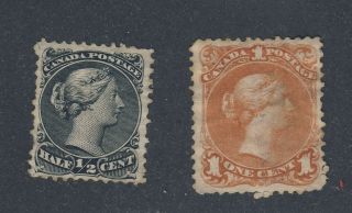 2x Canada Large Queen Stamps 21 - 1/2c Mng F/vf 22 - 1c F/vf Guide Value= $200.  00,