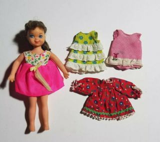 Vintage 1965 Mattel Tutti Brunette - Extra Clothes