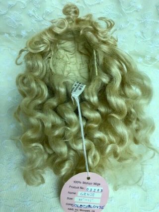 Gorgeous blonde mohair doll wig - sz.  10 - 11 