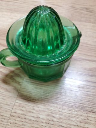 Vintage Green 2 Piece Juice Reamer