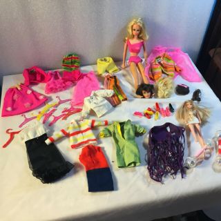 Vintage 1968 Mattell " The World Of Barbie " Doll W/ Case,  Hot Pink Gowns & Access