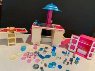 Vintage 1984 Barbie Dream Kitchen With Accessories By Mattel 9119 - No Box