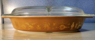 Vintage Pyrex Early American 1.  5 Quart Divided Casserole Dish Lid Gold Brown Cat
