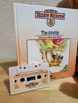 1985 TEDDY RUXPIN WITH THE AIRSHIP BOOK AND TAPE NOT 3