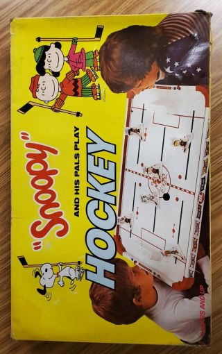 1972 Game “snoopy” And His Pals The Peanuts Gang,  Ice Hockey Game