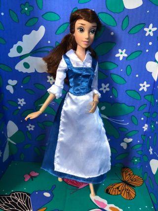 Rare Disney Store Beauty And The Beast Deluxe Set Belle Blue Village Dress Doll