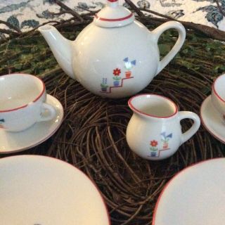 American Girl Molly Tea Set Retired Incomplete Vguc Tea Pot Cups Creamer Saucers 2