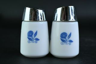 2 Pc.  Vintage Gemco Blue Cornflower Milk Glass Salt & Pepper Dispenser Set Table 3