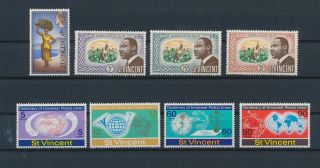 Lm98618 St Vincent Martin Luther King Upu Anniversary Fine Lot Mnh