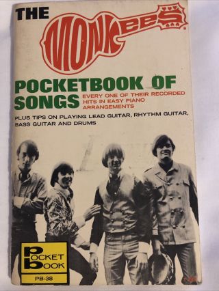 The Monkees Pocketbook Of Songs 1967 Raybert Prod.  Sheet Music Photos B&w 96pp