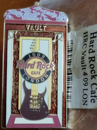 Hard Rock Cafe London Vault Series Pin 4 Brown Guitar 2009 Pin