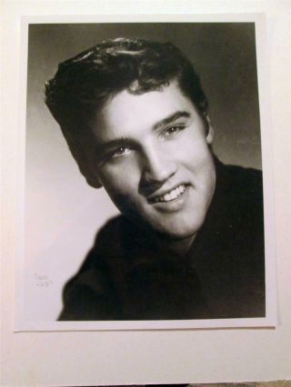Vintage Elvis Presley Glossy Black & White Photo 8x10 " By Speer 