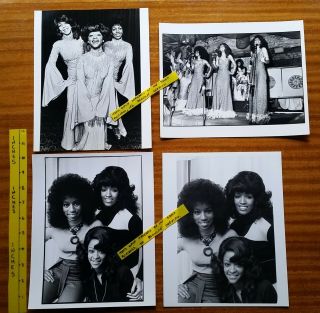 Three Degrees 4 X Old B&w Photos 10 " X 8 " Circa 1970 
