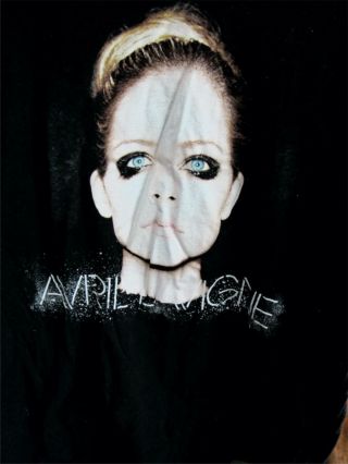 Avril Lavigne 2014 Tour T Shirt | Black With Face Portrait | Size Large