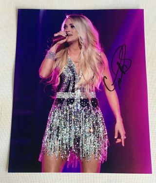 Country Music Superstar Carrie Underwood Signed Autographed 8x10 Photo