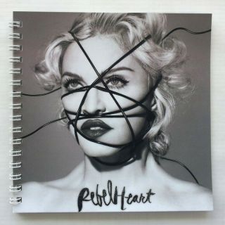 Madonna Booklet Rebel Heart Magazin