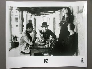 U2 Promo Photo 8 X 10 Glossy Black & White Sitting At Table