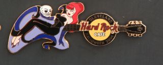 Hard Rock Cafe Pin Cleveland Halloween Skull Witch Girl Costume Hat Lapel Logo