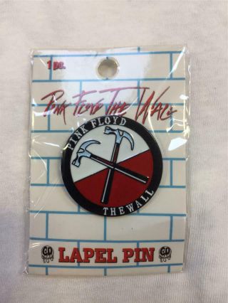 Official Licensed - Pink Floyd - The Wall Hammers Metal Pin Badge Rock