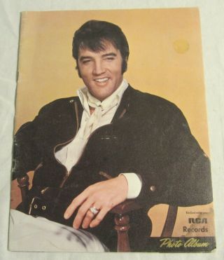Elvis Presley Souvenir - - Photo Album From 1970 Concert Tour
