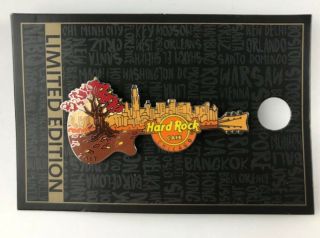Hard Rock Cafe Chicago Usa 2017 Fall Guitar Limited Pin