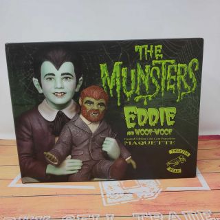 Tweeterhead The Munsters Eddie Munster And Woof - Woof Maquette Statue Box Only