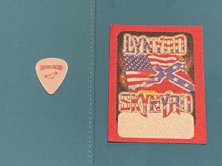 Lynyrd Skynyrd Gary Rossington Guitar Pick And Backstage Pass