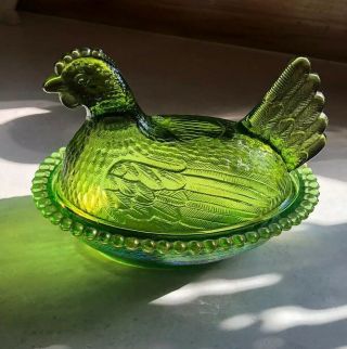 Vintage Indiana Glass Hen On A Nest Green Covered Dish Chicken Iridescent Bottom