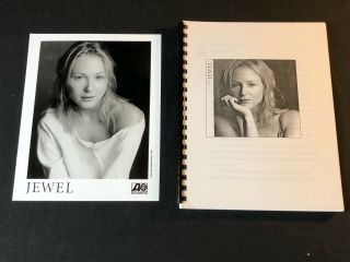 Jewel ‘spirit’ 1998 Press Kit - - Photo