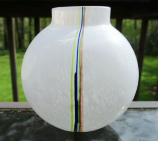 Vintage Swedish Kosta Boda Art Glass Vase Signed B Vallien 3 1/4 " Tall