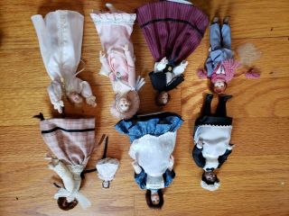 26 Doll House Dolls Plus 2 Geese