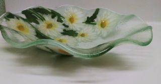 Signed Peggy Karr Art Glass Daisy Daisies scalloped edged Bowl 10 1/2 inches 3
